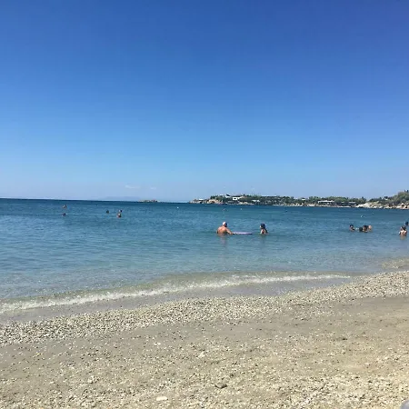 Christina With Private Pool In Saronida, Near Stunning Beaches, Athens Airport & Sounio Saronida
